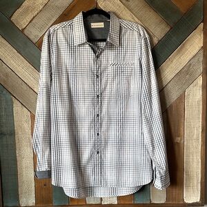7 Diamonds Gray and White Checkered Button-Down Shirt